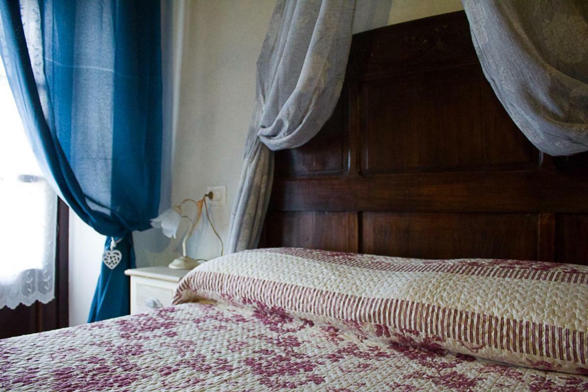 Agriturismo La Ca Veja Monforte dʼAlba Buitenkant foto